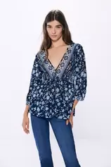 Oferta de Blusa estampado mix por 9,99€ en Springfield