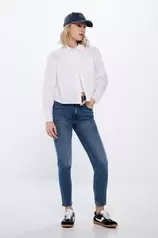 Oferta de Jeans Mom por 24,99€ en Springfield