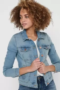 Oferta de Chaqueta Denim por 31,49€ en Springfield