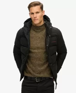 Oferta de Chaqueta acolchada de microfibra con capucha Sports por 119,99€ en Superdry