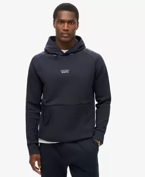 Oferta de Sudadera suelta con capucha y logotipo Sport Tech por 66,49€ en Superdry