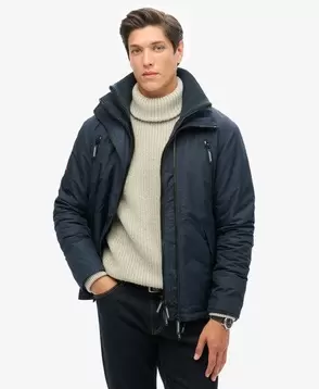 Oferta de Chaqueta cortavientos Mountain por 78,39€ en Superdry