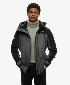 Oferta de Chaqueta cortavientos con textura Ultimate por 139,99€ en Superdry