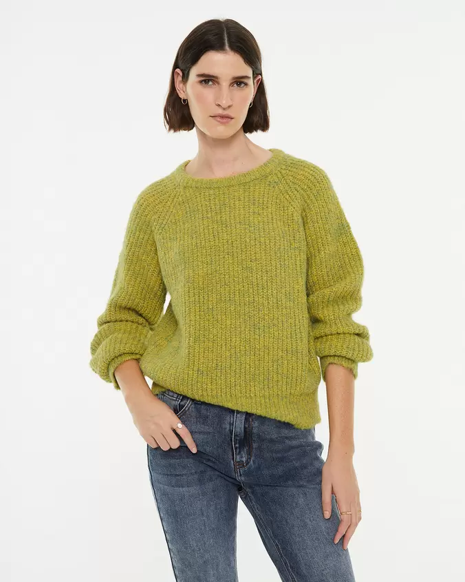 Oferta de Jersey con detalle brillo en cuello y puños por 25,98€ en System Action