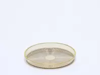 Oferta de PLATO DEC 15CM DORADO PVC por 1,99€ en Tiendas Mi Casa