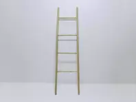 Oferta de ESCALERA BAMBU 160CM ALTO por 24,99€ en Tiendas Mi Casa