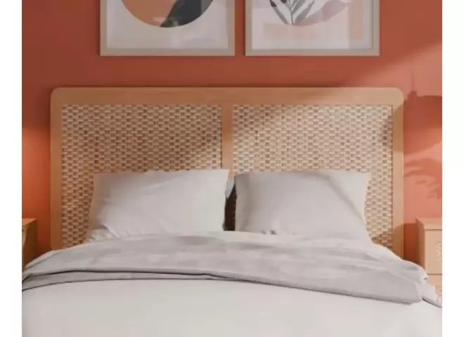 Oferta de Cabecero para cama de 135 ó 150 haya y ratán CALABRIA por 266€ en Tuco