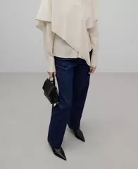 Oferta de Pantalón denim algodón mujer por 49€ en U Adolfo Domínguez