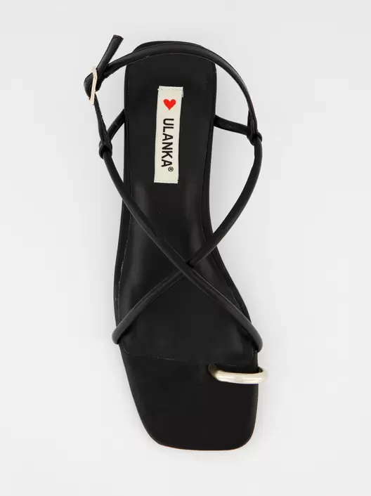 Oferta de Proveedor: Ulanka Sandalias tacón bajo con tiras - Tokio por 49,99€ en Ulanka