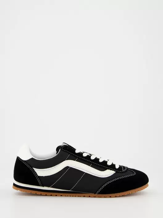 Oferta de Proveedor: Vans Zapatillas bajas Vans Super Lowpro por 95€ en Ulanka