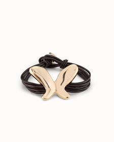 Oferta de 5 leather strap bracelet with 18K gold-plated central butterfly and button clasp por 150€ en Uno de 50