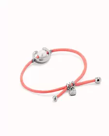 Oferta de Sterling silver-plated fuchsia thread bracelet with shell pearl accessory por 55€ en Uno de 50