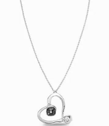 Oferta de Long sterling silver-plated pendant and large heart with black faceted crystal por 255€ en Uno de 50