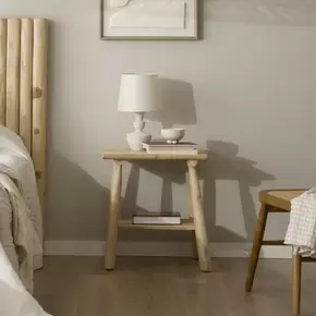 Oferta de Nusa mesita de noche de madera por 109€ en Banak Importa