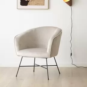 Oferta de Sigrid sillón terciopelo gris por 129€ en Banak Importa