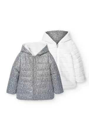 Oferta de Parka reversible de niña en blanco y con estampado de corazones por 65,95€ en Boboli