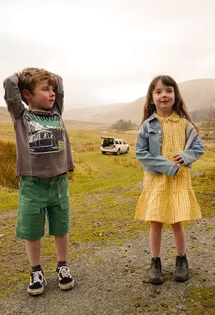 Oferta de Vestido de popelín de bebé niña con estampado de cuadros en color amarillo por 32,95€ en Boboli