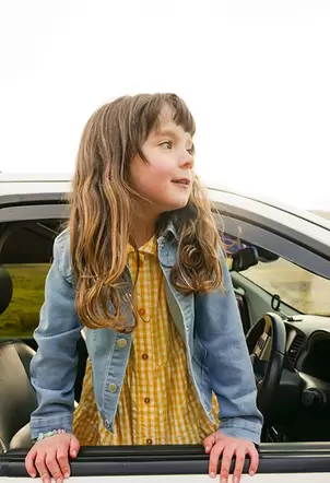 Oferta de Cazadora de punto para bebé niña en color bleach por 39,95€ en Boboli