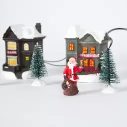 Oferta de Figura decorativa con luz LED Pueblo navideño por 24,99€ en Casa Viva