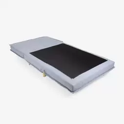 Oferta de Sofá cama individual gris claro 104x92x84cm por 429€ en Casa Viva