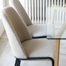 Oferta de Silla de comedor borreguito beige Mina 49x60cm por 69€ en Casa Viva