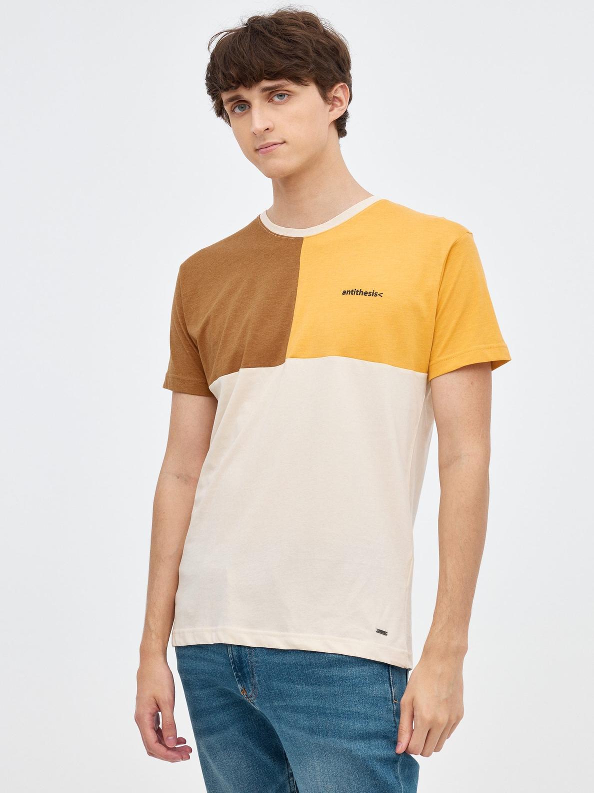 Oferta de Camiseta color block tricolor por 7,99€ en Inside