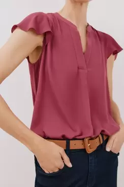 Oferta de Blusa manga volante por 17,99€ en Cortefiel