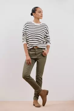 Oferta de Sensational Slim Color Jeans por 29,99€ en Cortefiel