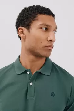 Oferta de Basic piqué polo shirt por 29,99€ en Cortefiel