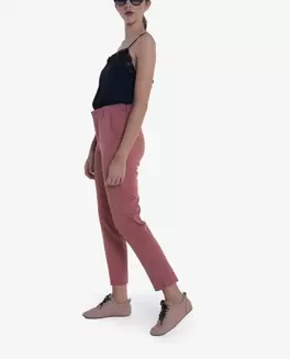 Oferta de PANTALON CREP ROSA por 55€ en CUPLÉ