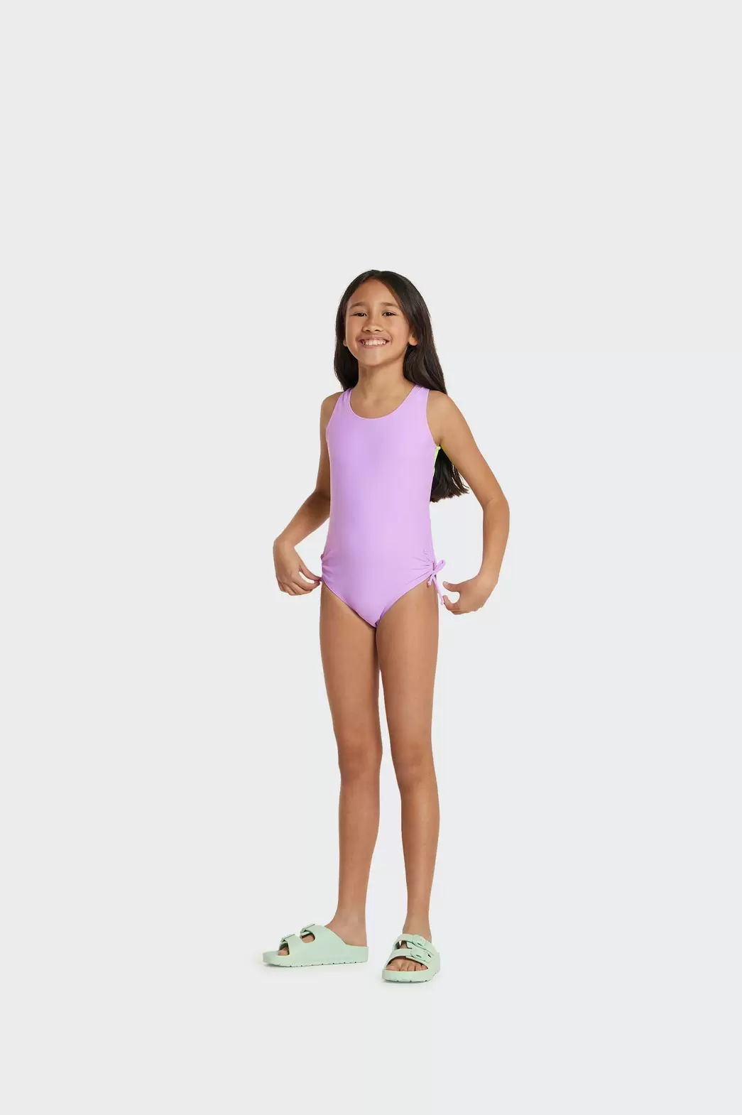 Oferta de BAÑADOR SWIMWEAR Tenth MONOCOLOR NIÑA 0 por 5,99€ en Décimas