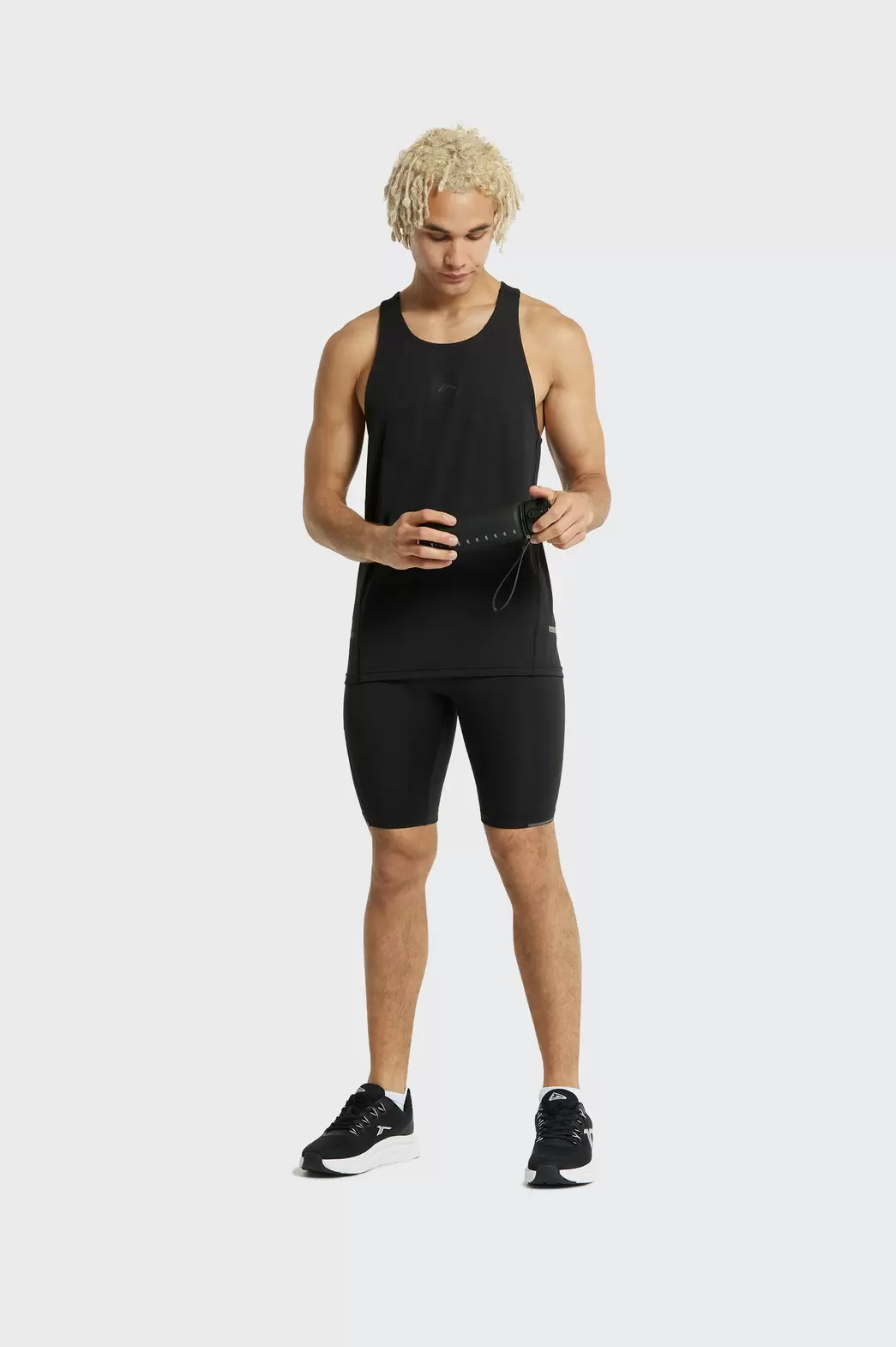 Oferta de MALLA RUNNING Tenth MALLA RUNNING CORTA HOMBRE 0 por 12,99€ en Décimas