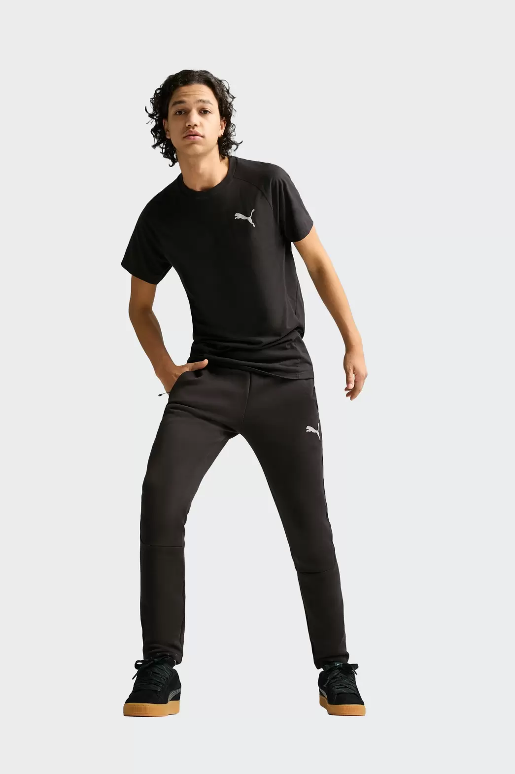 Oferta de PANTALÓN CASUAL Puma EVOSTRIPE HOMBRE 0 por 29,99€ en Décimas