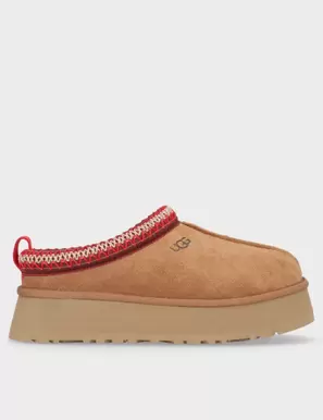 Oferta de ZAPATO UGG TAZZ 1122553 CHESNUT por 149,95€ en Lola Rey