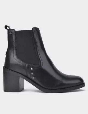 Oferta de BOTIN TACON KANGAROOS 707 NEGRO por 52,98€ en Lola Rey