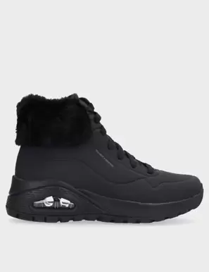 Oferta de BOTIN SKECHERS 167274 BLACK por 89,95€ en Lola Rey