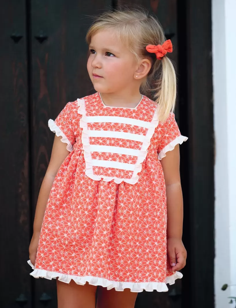 Oferta de Conjunto vestido y braguita niña salmón por 59,95€ en Charanga