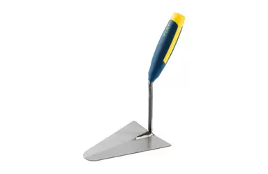 Oferta de Paleta soldada catalana  165 mm, mango bimaterial por 12,95€ en Cifec