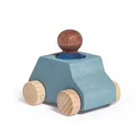 Oferta de Coche madera gris Lubu con figura azul por 5,48€ en Dideco