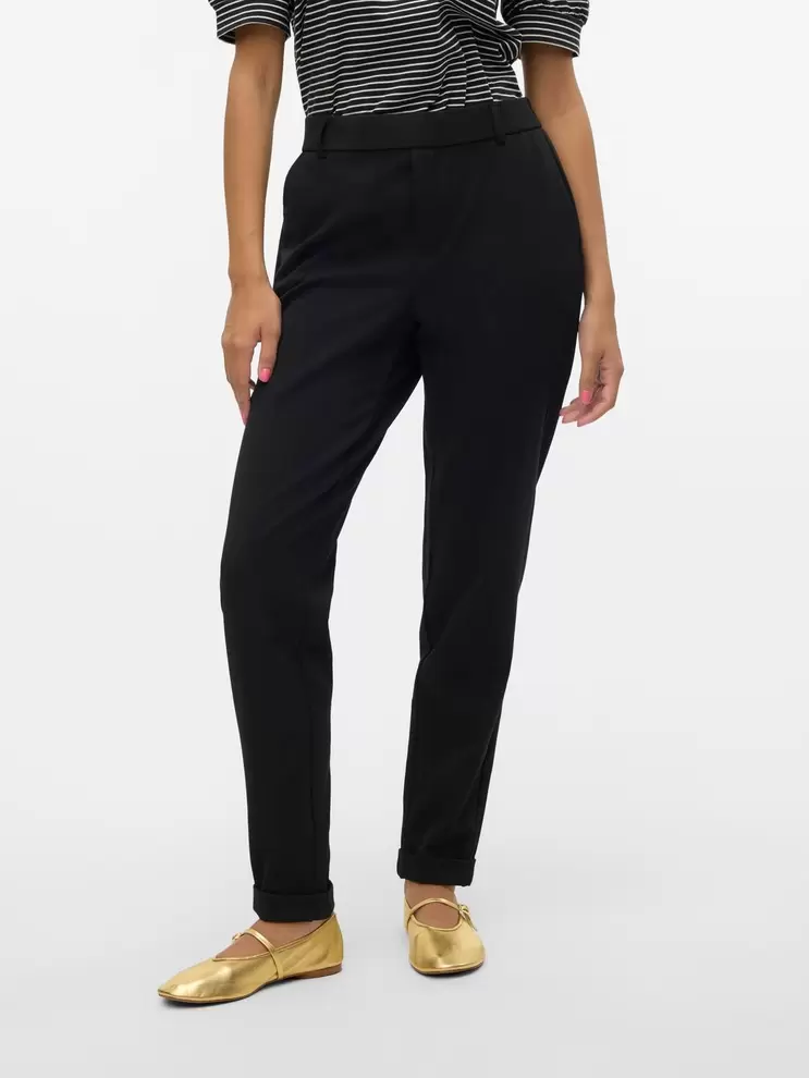 Oferta de VMMAYA Cintura media Pantalones por 34,99€ en Vero Moda