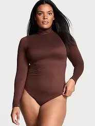 Oferta de Body de cuello alto con innovación FeatherSoft™ BODYWEAR by Victoria por 30,99€ en Victoria's Secret