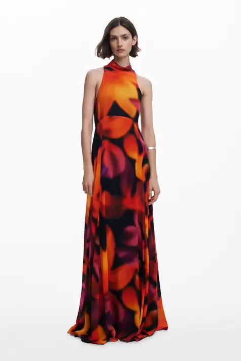 Oferta de Vestido largo halter flores por 249€ en Desigual