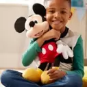 Oferta de Peluche mediano Mickey Mouse por 32,9€ en Disney