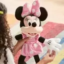 Oferta de Peluche mediano Minnie Mouse por 32,9€ en Disney