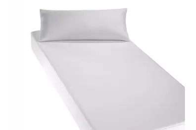Oferta de Funda Colchón Protectora Tencel por 20,29€ en Hogarium