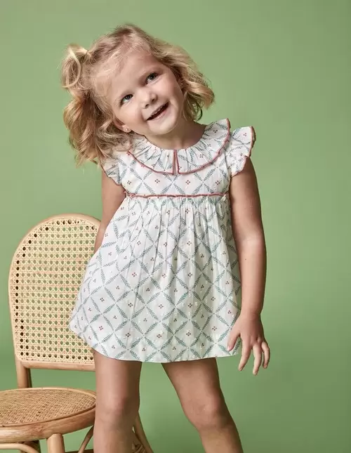 Oferta de Vestido con estampado de ramitas blanco por 49,99€ en Gocco