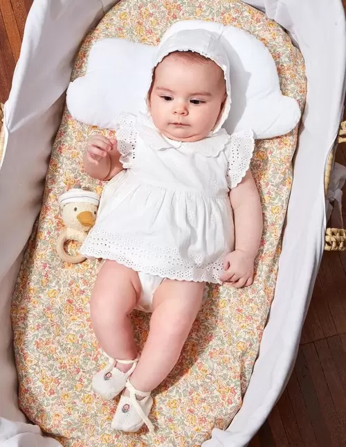 Oferta de Conjunto de Ranita y capota con maxi volante en cintura por 59,99€ en Gocco