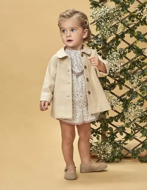 Oferta de Abrigo cuello peter pan marrón por 56,99€ en Gocco