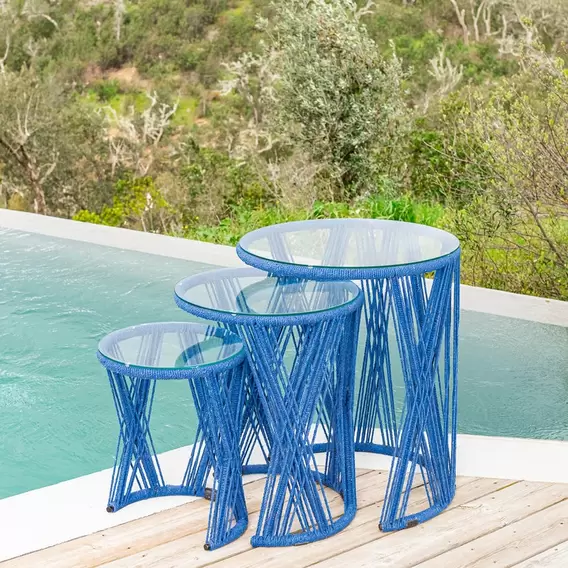 Oferta de 3 mesas nodrizas azules PANTAI por 174,5€ en Gato Preto