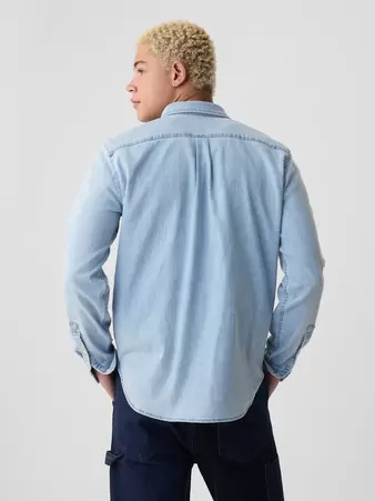 Oferta de Denim Pocket Shirt por 86€ en GAP